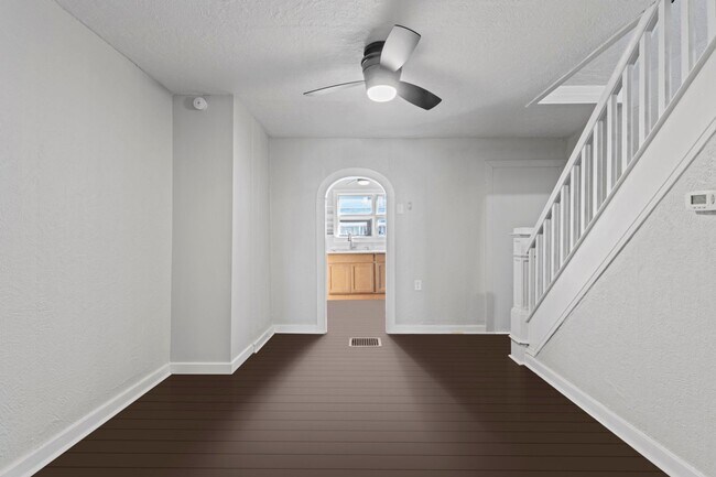 Building Photo - 115 River Ave