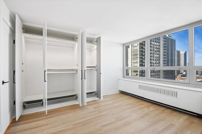 Building Photo - 88 W Schiller St