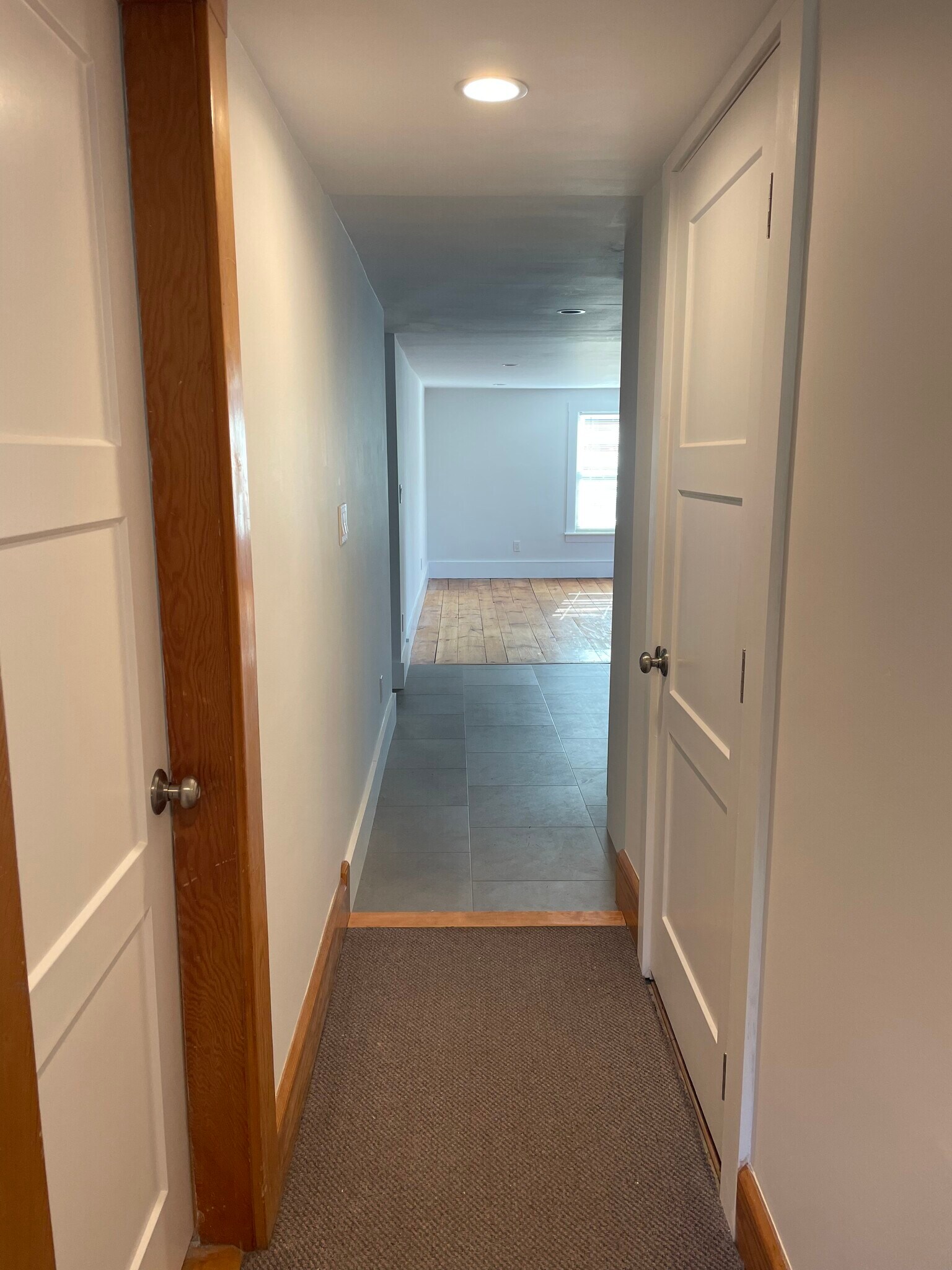 Hallway Entrance - 13 Middle St