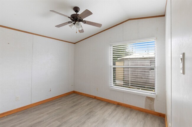 Building Photo - 10821 TX-150