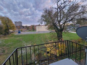 Building Photo - 1817 Garfield Rd