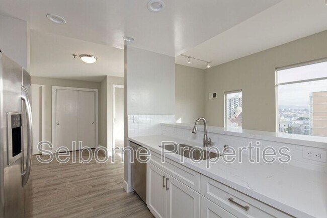 Building Photo - 1401 Jackson St