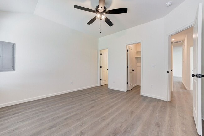 Building Photo - New Construction-Never Lived in Duplex, Pe...