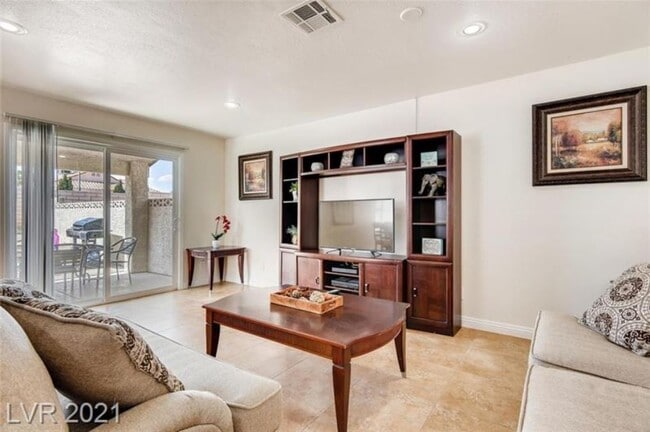 Building Photo - 8129 Spur Ct