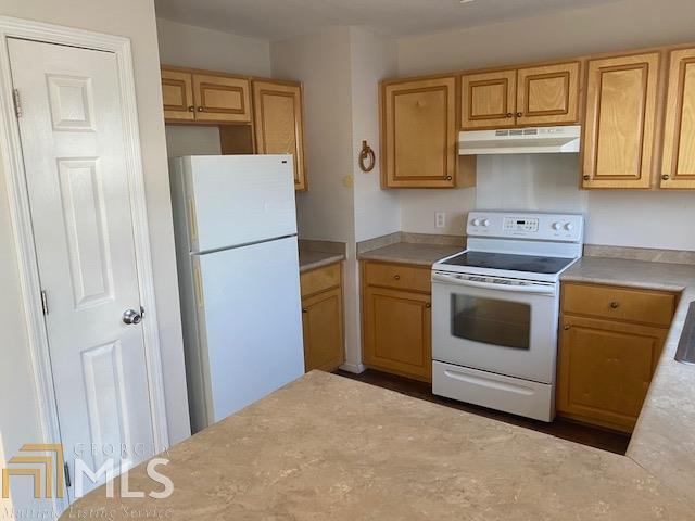 Building Photo - 5027 Scotch Pine Ave