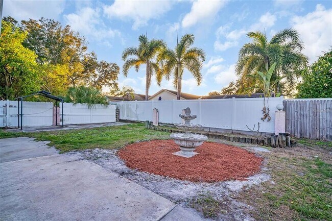 Building Photo - 12392 Cumberland Dr