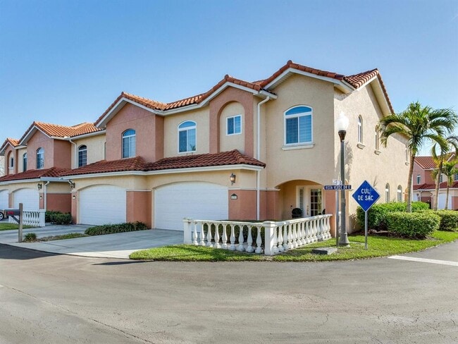 Building Photo - 6302 Vista Verde Dr W