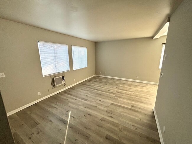 Building Photo - JUNE SPECIAL!!! Sign lease & pay deposit b...