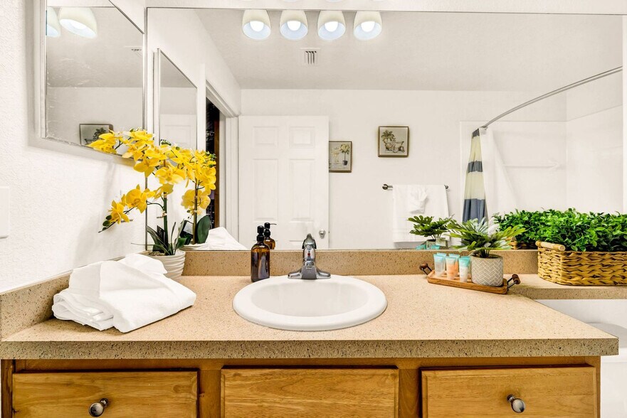 Building Photo - 9763 Magnolia Blossom Dr