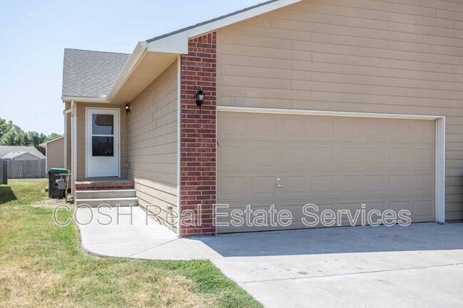 Building Photo - 1054 E Karla Ct
