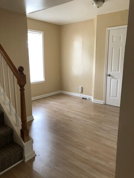 Building Photo - 5490 Panola Downs Rd