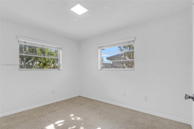 Building Photo - 9250 SW 31st Terrace