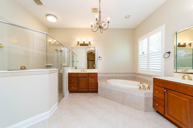 Building Photo - 425 Gallardo Cir