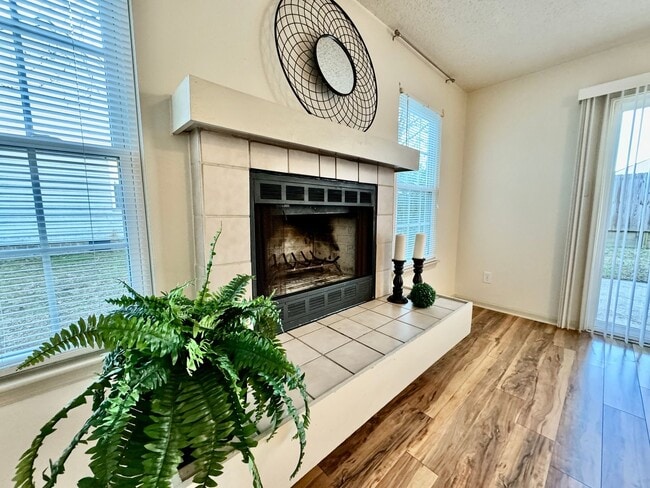 Building Photo - A Fantastic 3-Bedroom Home in Ocean Lakes North! Available 04-20-26! 2-Car Attached Garage, Large...