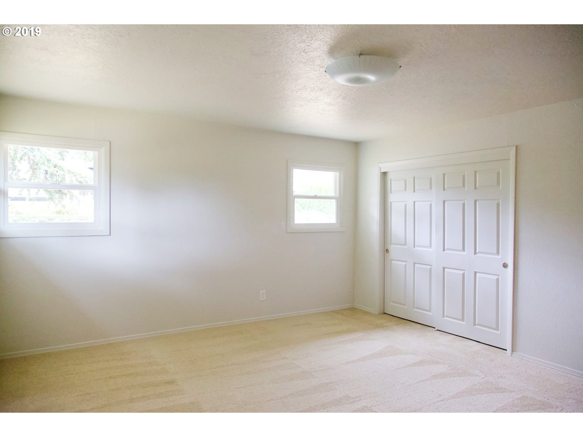 Bedroom - 15421 SE Stark Street
