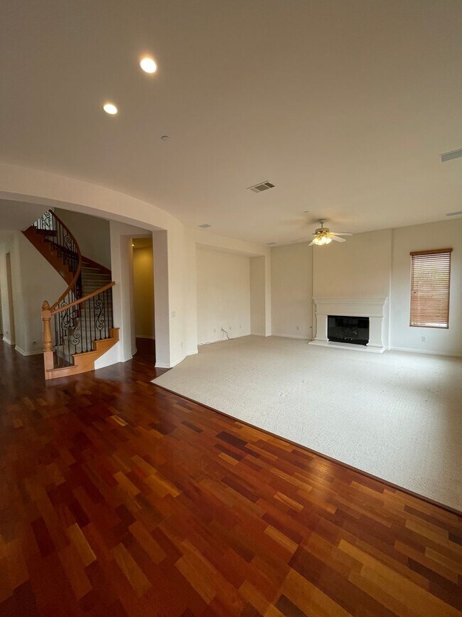 Building Photo - 9707 Deer Trail Dr