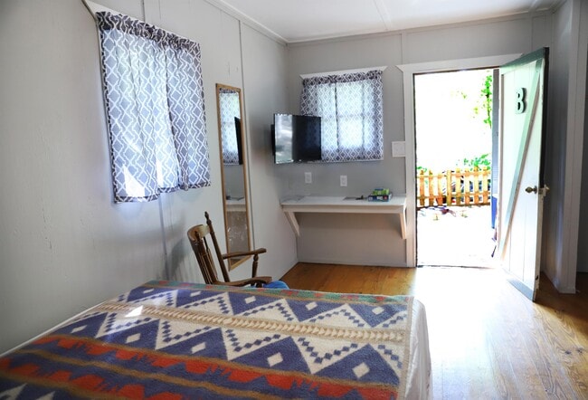 Building Photo - 5558 State Highway 265