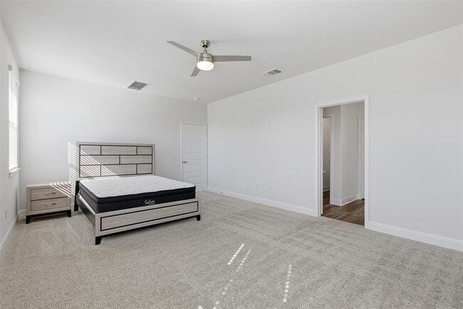 Building Photo - 17828 Bassano Ave