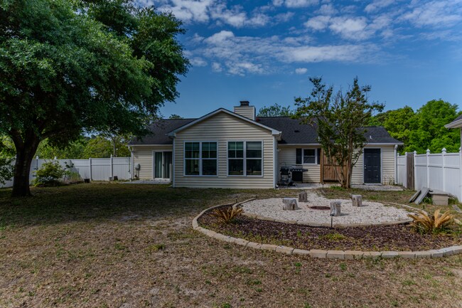 Building Photo - Barnards Landing Road | 3 bedrooms, 2 baths