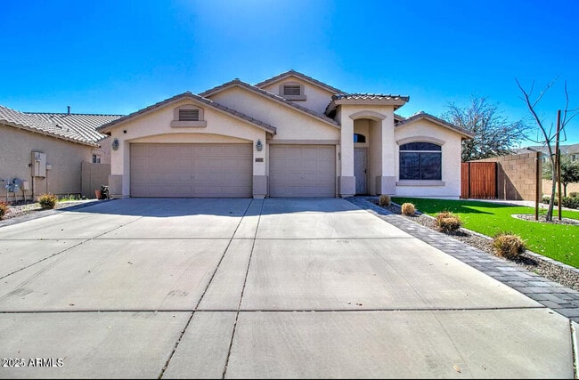 Building Photo - 1277 W Busa Dr