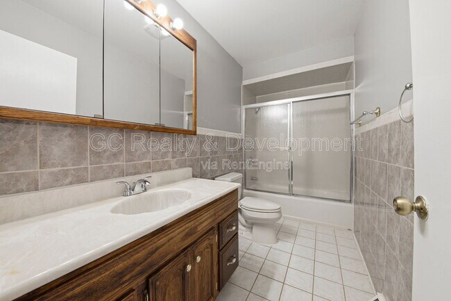 Building Photo - 9517 Terrace Pl