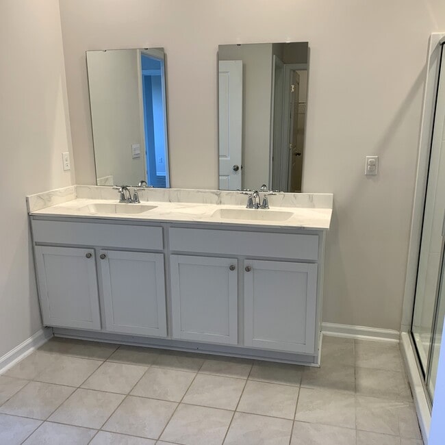 Building Photo - 246 Marauder Dr