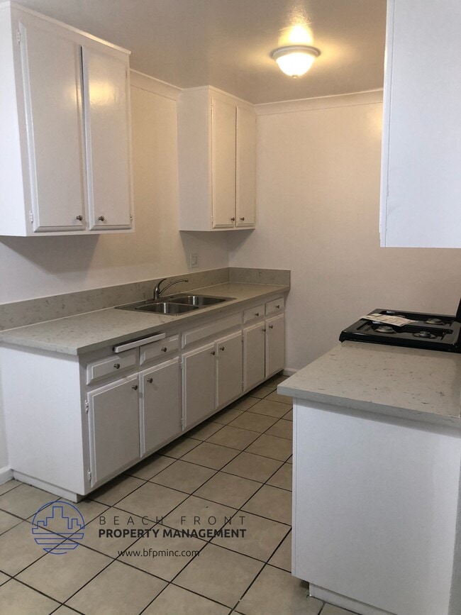 Building Photo - 6257 Friends Ave