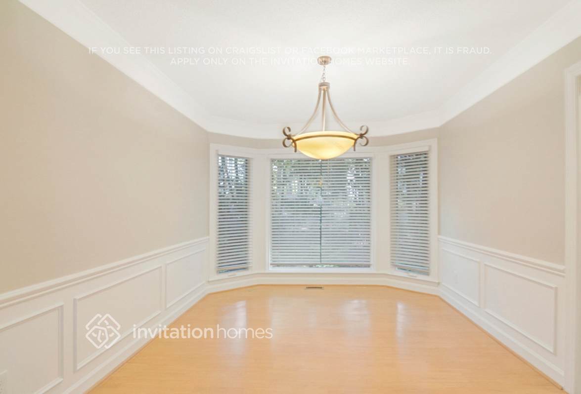Building Photo - 305 Durington Pl
