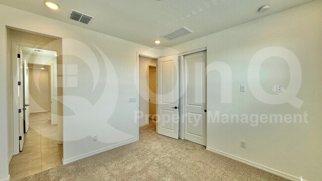 Building Photo - 24172 W Raymond St