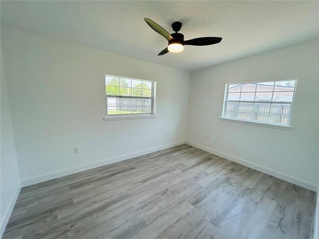 Building Photo - 6603 Cocos Dr