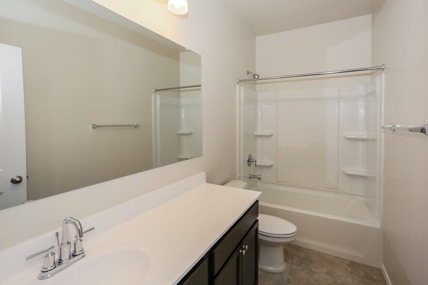 Building Photo - 7660 W Florence Ave