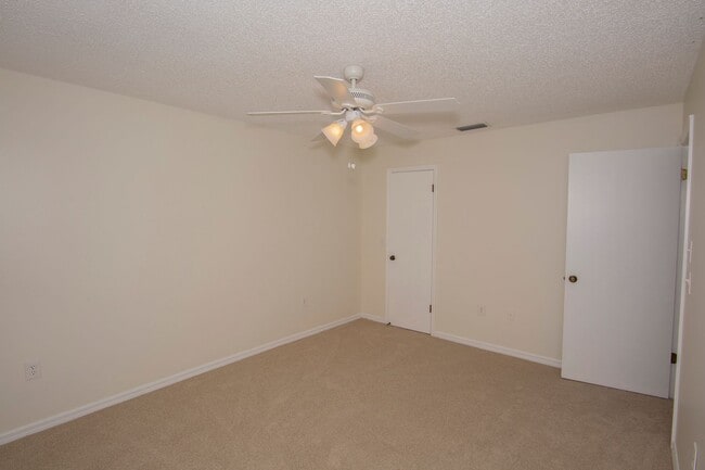 Building Photo - 1618 Asher Ln