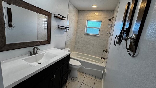 Building Photo - 3935 Middlesex Pl