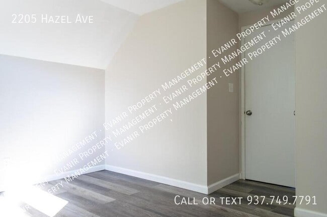 Building Photo - 2205 Hazel Ave