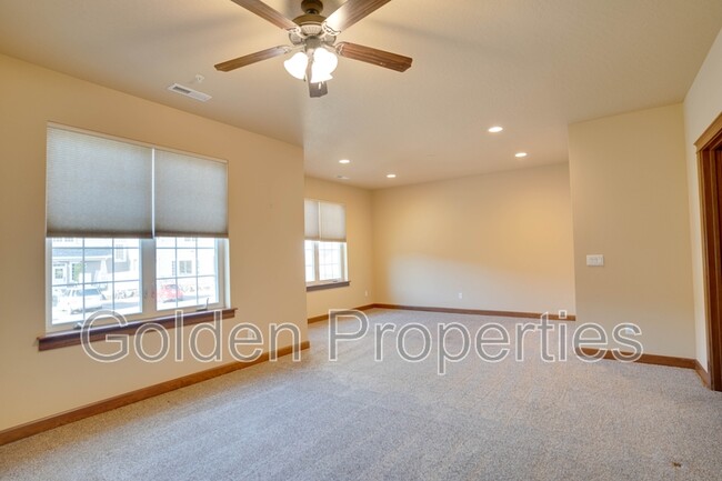 Building Photo - 4576 Greenchain Loop