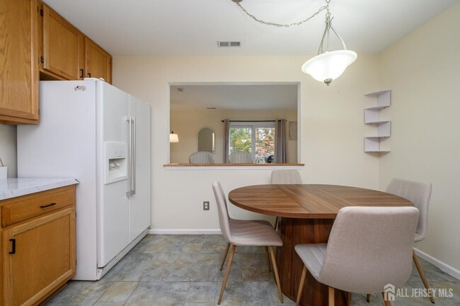 Building Photo - 4112 Birchwood Ct