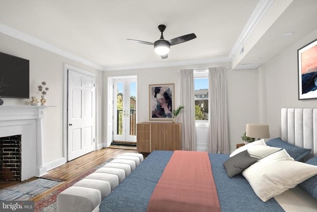 Building Photo - 704 S Washington Square