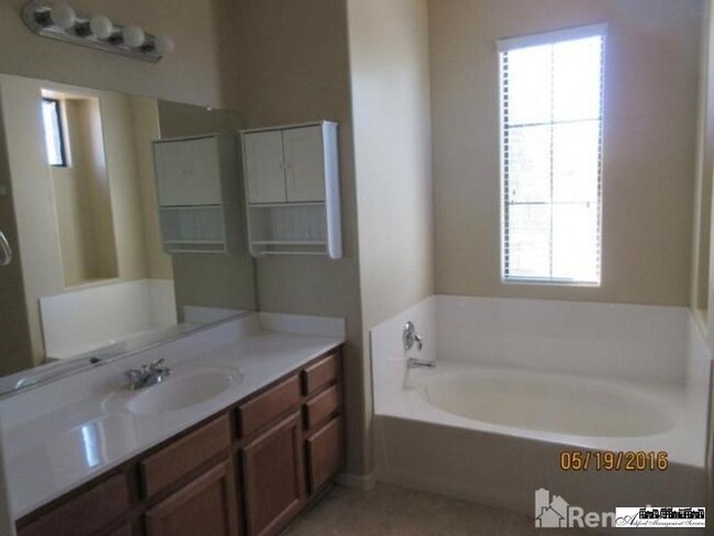 Building Photo - SONORAN FOOTHILLS 3 BEDROOM, GATED COMMUNI...