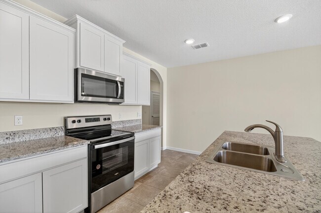 Building Photo - 6580 Canterbridge Dr