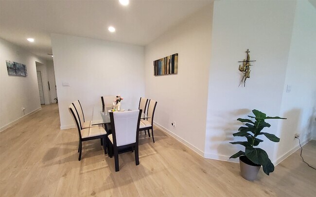 Building Photo - 31739 Margaret Woods Ln