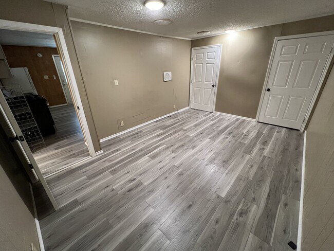 Building Photo - 4475 US-67