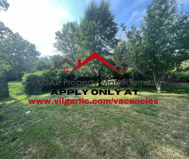 Building Photo - WOW! What a Home…3 spacious bedrooms and 2...