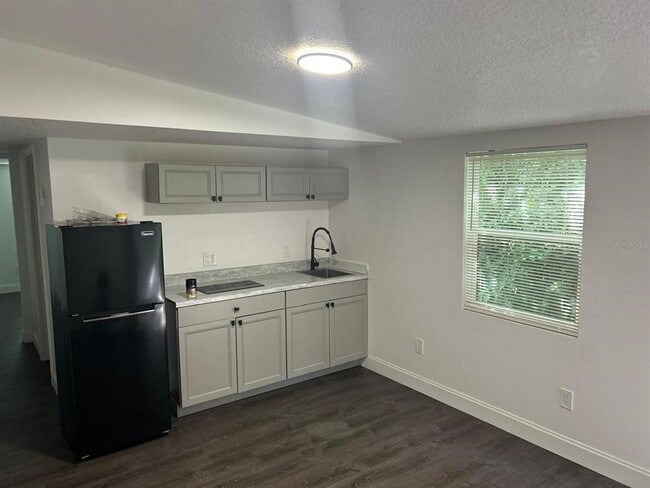 Building Photo - 5096 N Kaliga Dr
