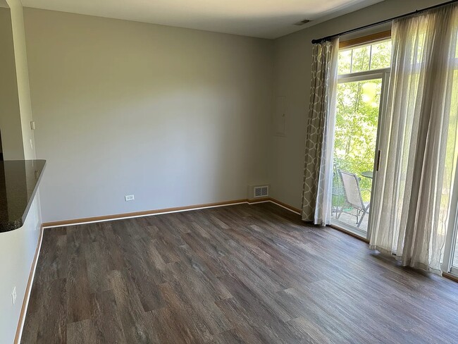 Building Photo - 2240 Flagstone Ln