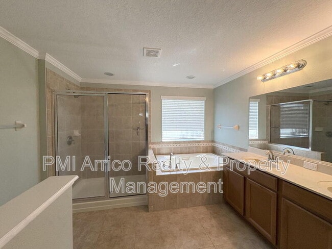 Building Photo - 5822 Tulip Flower Dr