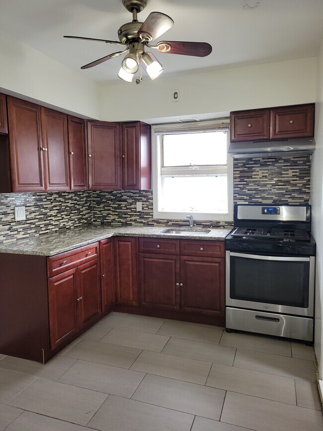 Building Photo - 389 Avenue E