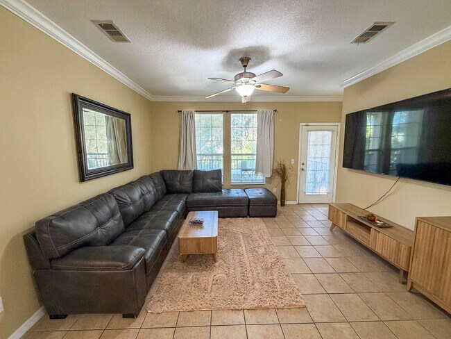 Building Photo - Campus View North #203