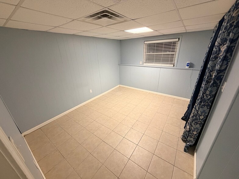 Building Photo - 866 Brandy Oaks Ln