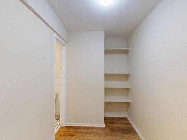 Building Photo - 1801 Clydesdale Pl NW