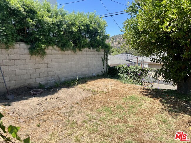 Building Photo - 4316 Perlita Ave